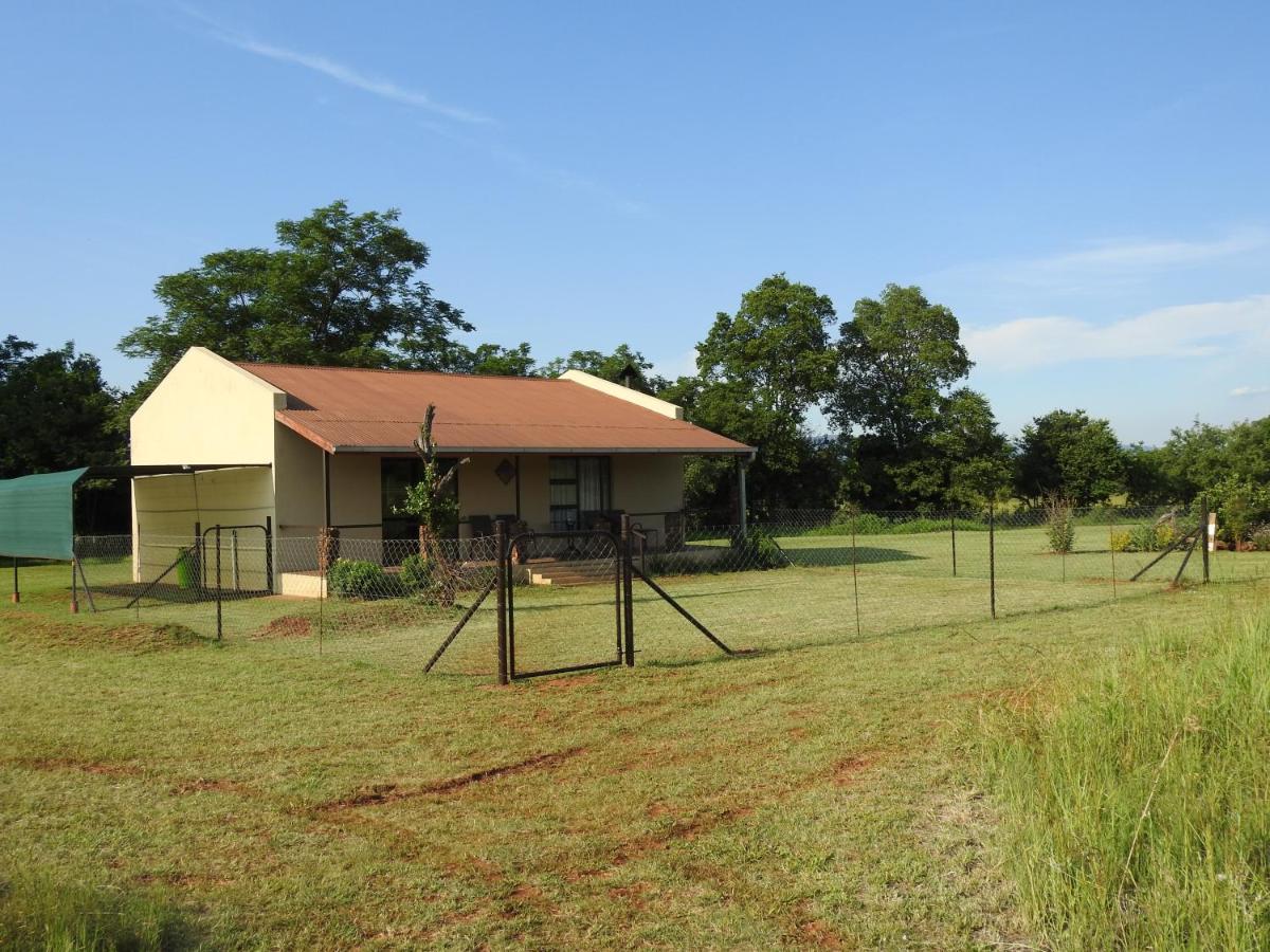 Votadini Country Cottages Magaliesburg Exterior photo